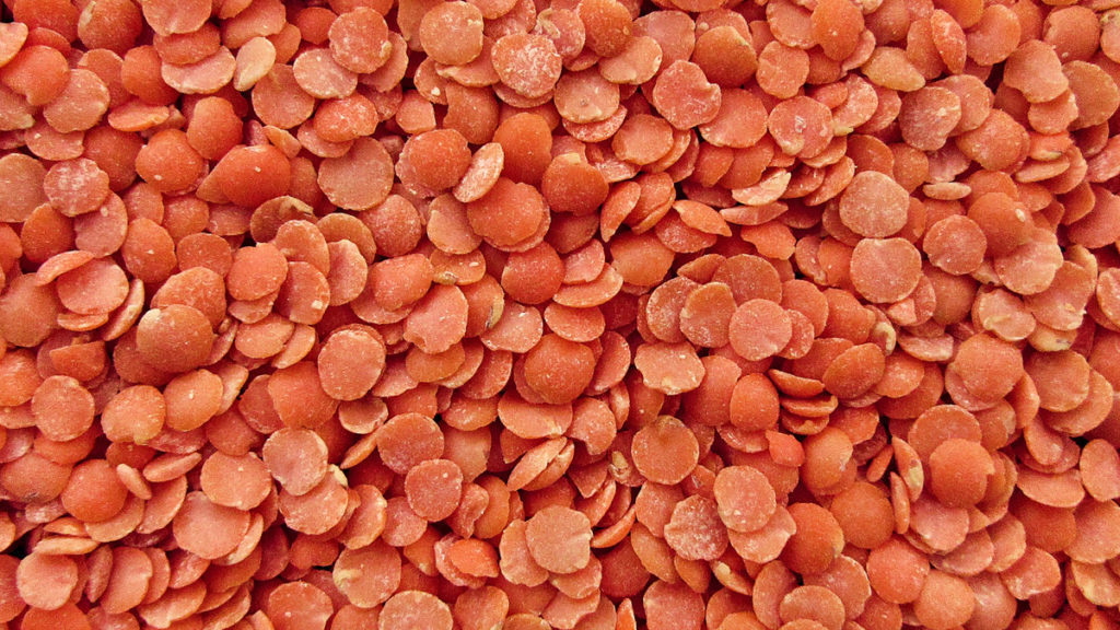 Close-up of red lentils as an eco friendly gift idea