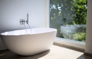 zero waste bathroom essentials